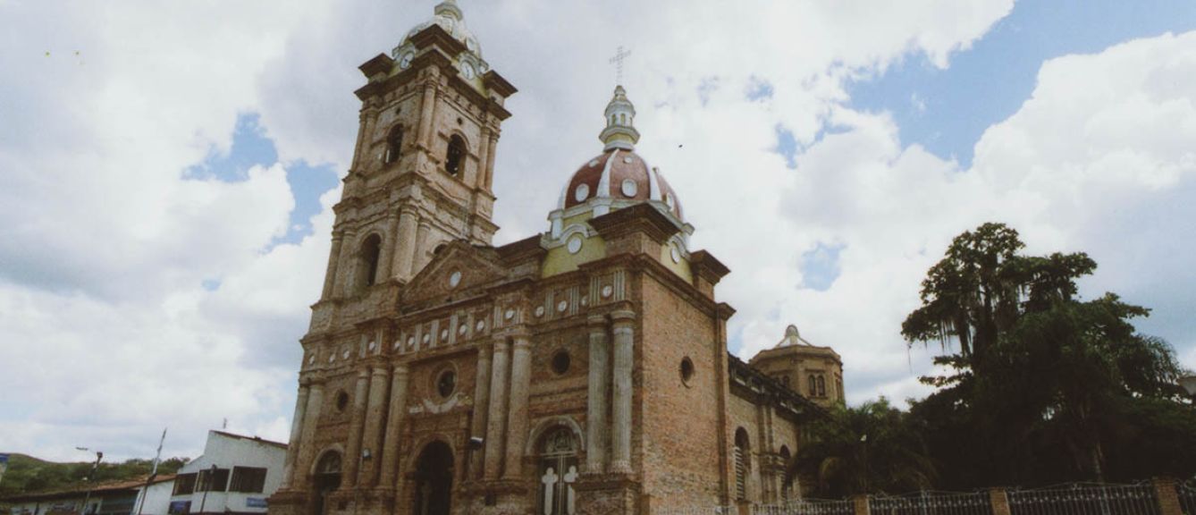 COLOMBIA - GRANJEROS DE HUILA